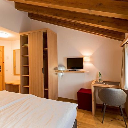 Hotel Saluver Celerina/Schlarigna Extérieur photo
