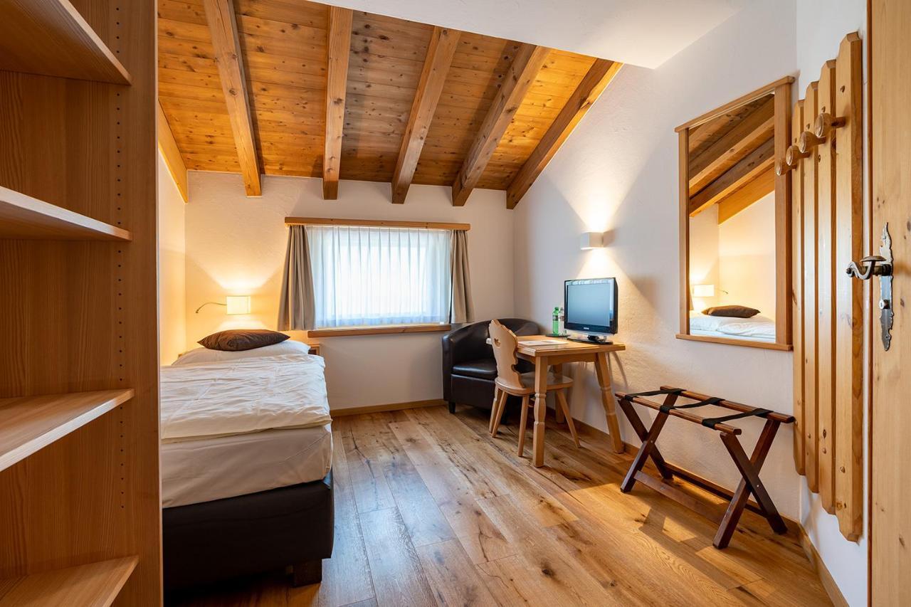 Hotel Saluver Celerina/Schlarigna Extérieur photo